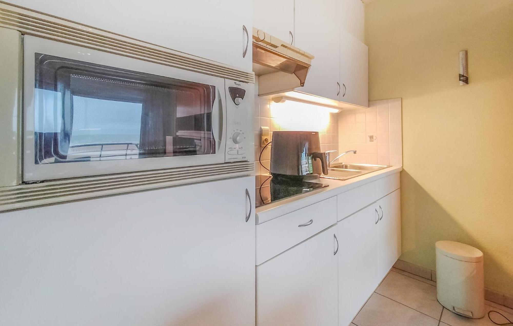 Awesome Apartment In Oostende With House Sea View Ngoại thất bức ảnh